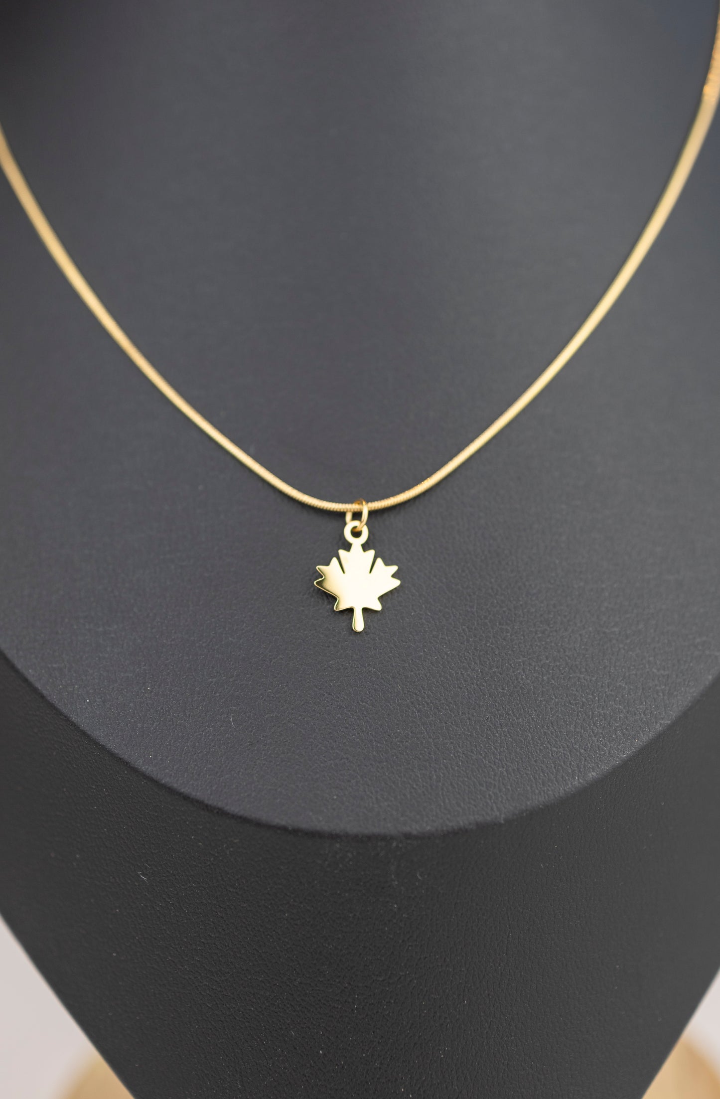 Maple Leaf Chain