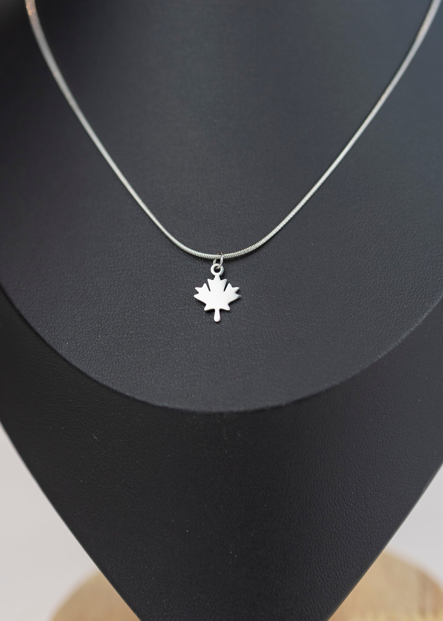 Maple Leaf Chain